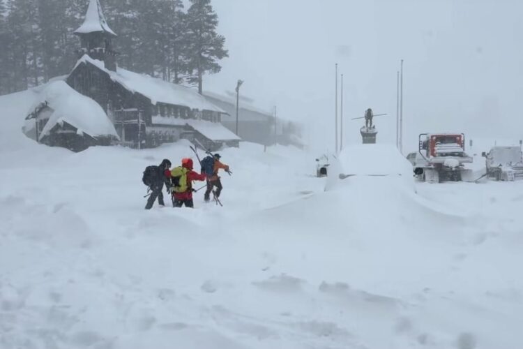Ocho esquiadores murieron en una avalancha en California Los equipos de rescate se enfrentaron a condiciones extremas en medio de una monstruosa tormenta invernal.
