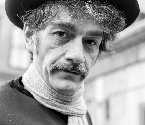 Trova, flamenco y cultura popular: un fin de semana a pura música y encuentros Pablo Dacal presenta El tao de la canción en Sindicato de Maravillas: una invitación a pensar la canción como oficio, búsqueda y forma de estar en el mundo.