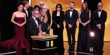 Paul Thomas Anderson triunfó en una noche de giros inesperados