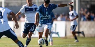 Dura derrota de Racing de Nueva Italia en su visita a Buenos Aires: cayó goleado 3-0 ante Acassuso Racing visita a Acassuso por la segunda fecha de la Primera Nacional.