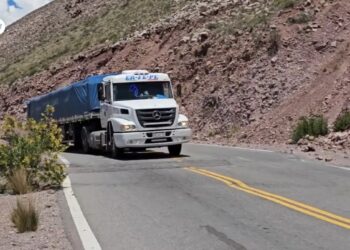 Captura del informe publicado por DW sobre el mal estado de las rutas argentinas.