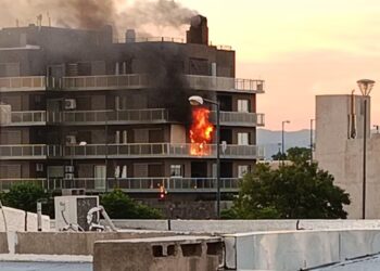 Se incendió un edificio de barrio La Docta