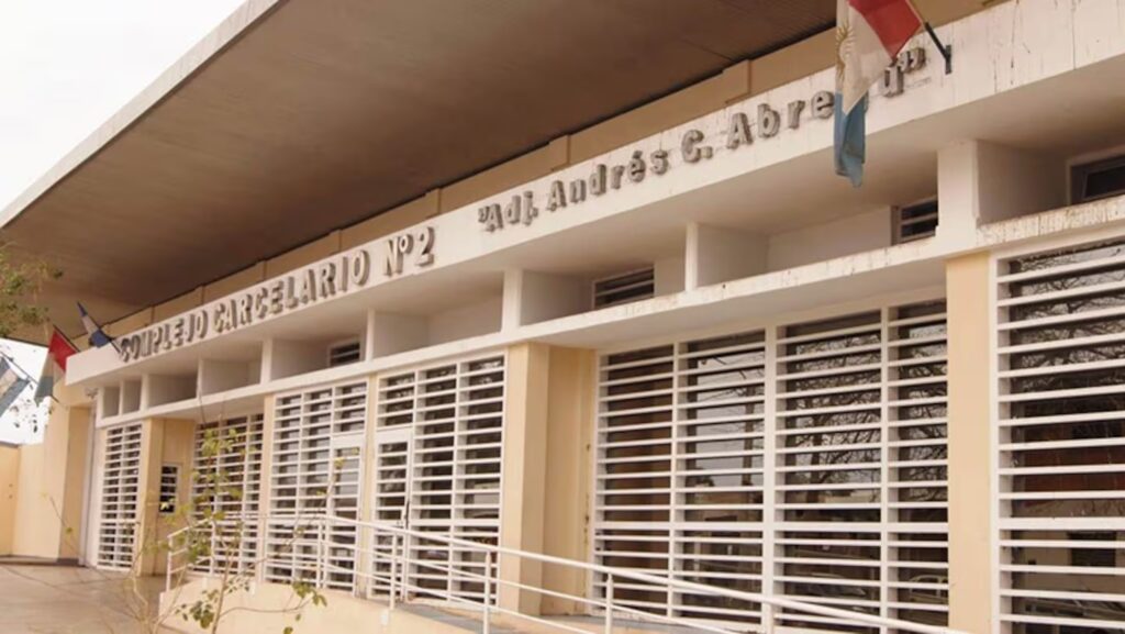 Un guardiacárcel intentó ingresar drogas a un presidio y terminó detenido