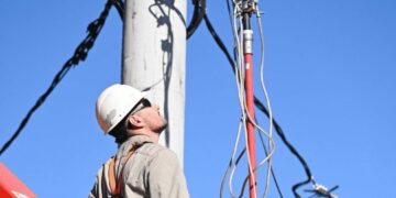 Córdoba fortaleció la seguridad eléctrica y redujo la accidentabilidad laboral en un 30%