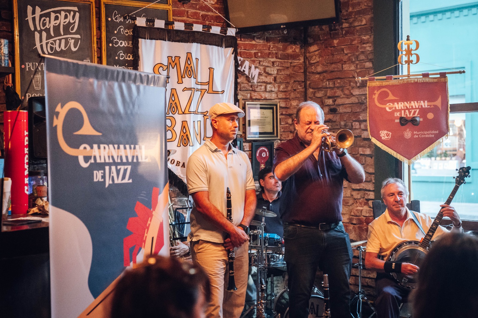 Un gran desfile de jazz y swing conectará Güemes con el Palacio Municipal Un gran desfile de jazz y swing conectará Güemes con el Palacio Municipal