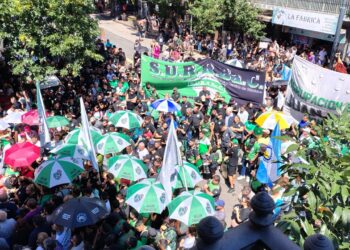 Gremios se movilizaron en Córdoba en contra de la Reforma Laboral
