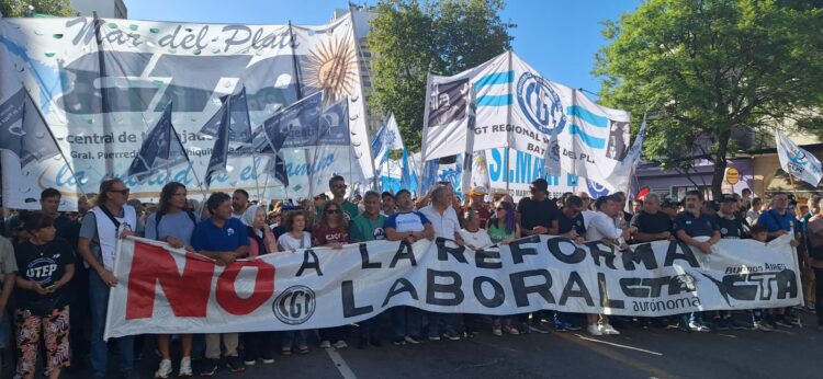 Movilización contra la reforma laboral.