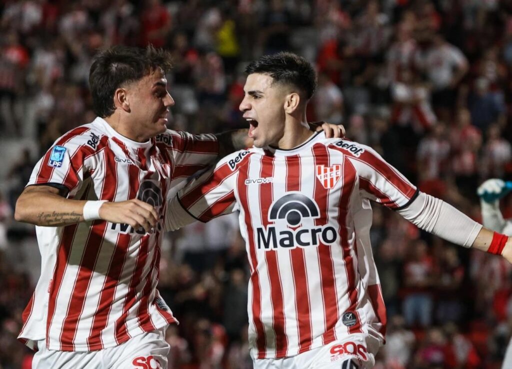 Instituto venció 2-1 a Atlético Tucumán con un gol agónico en Alta Córdoba
