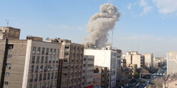 Israel y EE.UU. lanzan una ofensiva contra «decenas de objetivos militares» en Irán Israel y EE.UU. lanzan una ofensiva contra «decenas de objetivos militares» en Irán