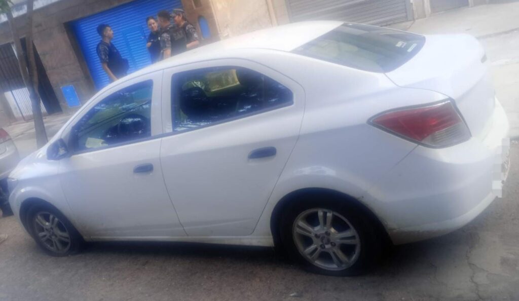 Automóvil Chevrolet Prisma propiedad del damnificado.