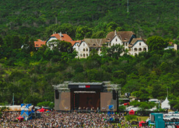 Cosquín Rock celebra 26 ediciones de rituales y «aguante» serrano