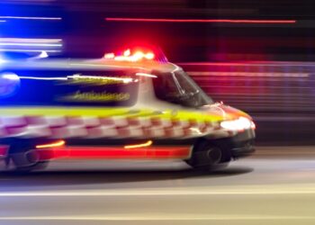 Confirman condena civil a conductora que chocó una ambulancia en emergencia