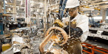 La industria reclama corregir distorsiones internas ante la apertura económica