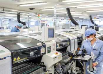 Los gremios industriales se reúnen para analizar la reforma laboral impulsada por el Gobierno