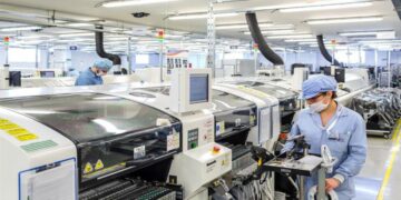 Los gremios industriales se reúnen para analizar la reforma laboral impulsada por el Gobierno Los gremios industriales se reúnen para analizar la reforma laboral impulsada por el Gobierno