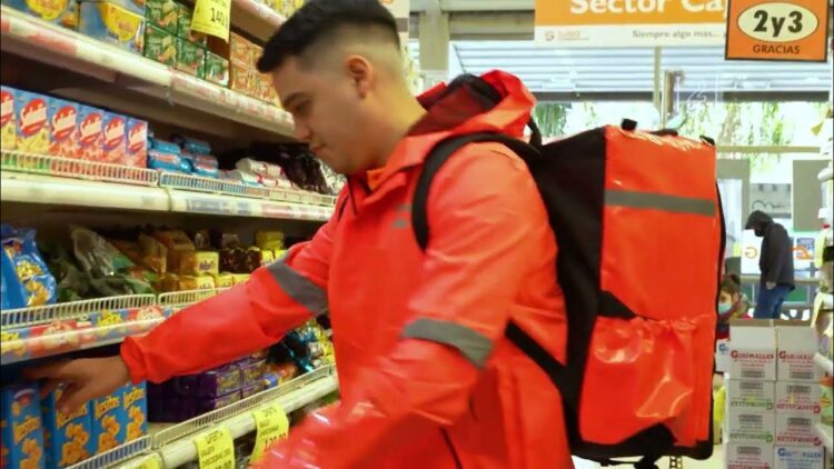 Las apps de delivery capitalizan la preferencia por compras rápidas, supermercados online y entregas en pocos minutos.
