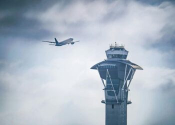 Del hangar al celular: una nueva alerta por la privacidad en sistemas aeroespaciales