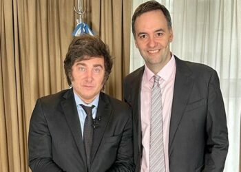 Milei vuelve de España y retoma su agenda con una visita a Córdoba junto a Adorni