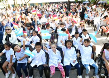 Córdoba inicia el ciclo lectivo con más tecnología y educación financiera