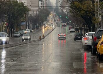 Córdoba inicia la semana con el cielo cubierto y lluvias débiles