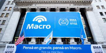 Banco Macro celebró sus 20 años en el mercado internacional