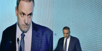 El plan de los Caputo y Karina Milei para que Adorni deje de dar explicaciones El plan de los Caputo y Karina Milei para que Adorni deje de dar explicaciones