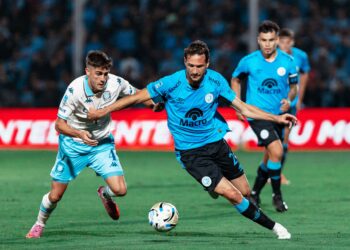 Belgrano lo tuvo, pero no alcanzó: cayó ante Racing Club y dejó pasar la cima.