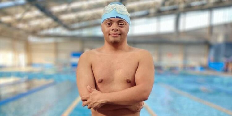 Braian Igarzabal, integrante de la selección argentina de nadadores con síndrome de Down.