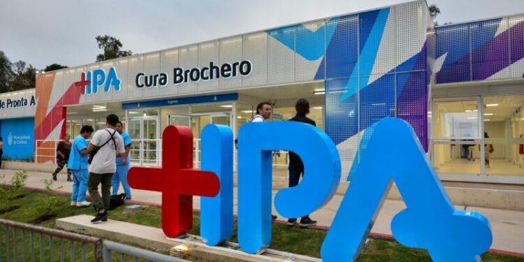 A tres años de su inauguración, el Hospital de Pronta Atención Cura Brochero se consolida como un eslabón clave de la salud pública en Córdoba, con atención continua y una alta capacidad de resolución que evita derivaciones y acerca el sistema sanitario a la comunidad.
