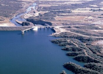 Aumentan las descargas en diques de Córdoba por las lluvias en las cuencas