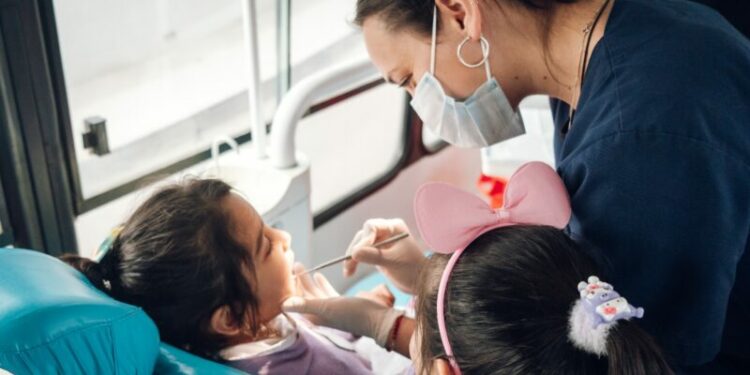 El Móvil Odontológico continúa brindando atención gratuita por los barrios El miércoles 1 de abril se presentará en el Centro Vecinal Ituzaingó Anexo.