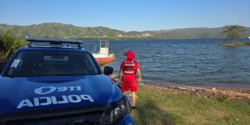 El vuelco de una lancha en el Lago San Roque dejó un muerto lancha