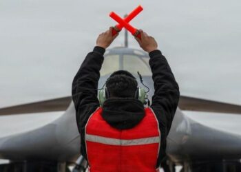 España cierra su espacio aéreo a los aviones de EE.UU.