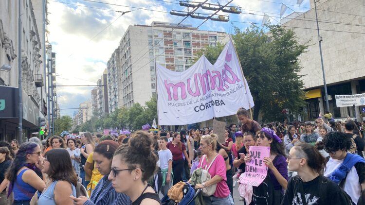Marcha por el 8M en Córdoba: las fotos de la movilización