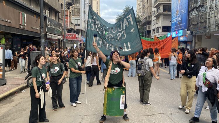 Marcha por el 8M en Córdoba: las fotos de la movilización