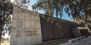 Murió la mujer atacada por su pareja en Pilar