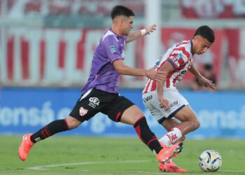 Unión venció a Instituto por 2-1 en el Mario Alberto Kempes