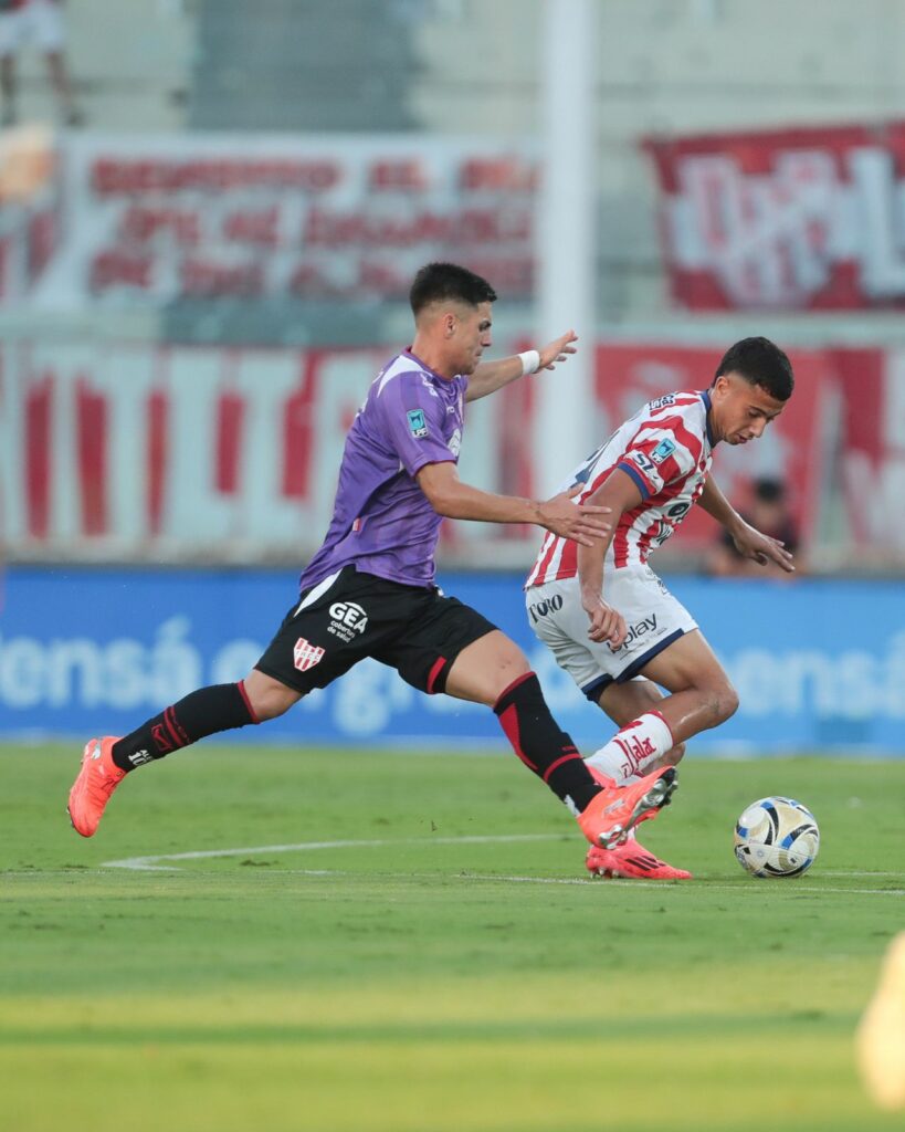 Unión venció a Instituto por 2-1 en el Mario Alberto Kempes