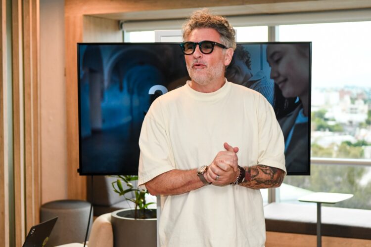 Juan Carlos Santiago, presidente de la Fundación, dio la bienvendida en el evento.