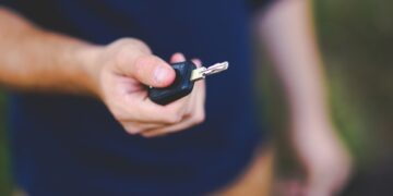 La Justicia de Córdoba condenó a una concesionaria y a una administradora de planes de ahorro a indemnizar a un cliente.