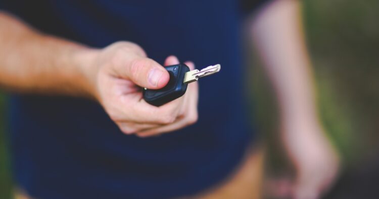 La Justicia de Córdoba condenó a una concesionaria y a una administradora de planes de ahorro a indemnizar a un cliente.