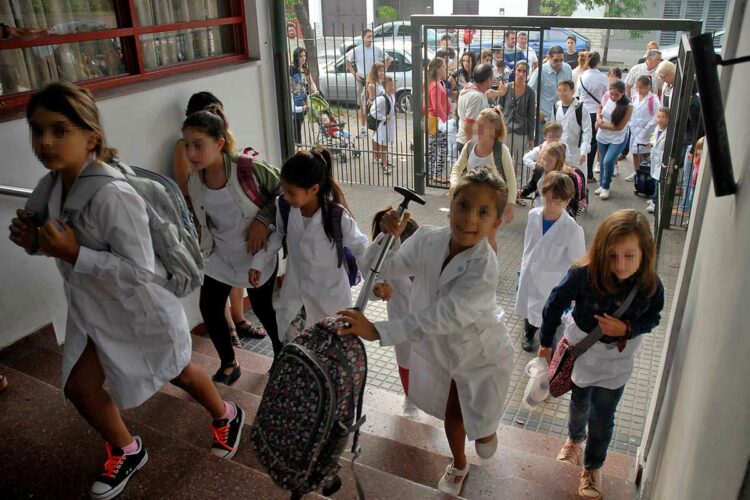 Las razones detrás de una caída histórica de la natalidad La caída de los nacimientos refleja cambios en la salud reproductiva, la economía y la vida social, con impacto directo en el futuro demográfico del país.