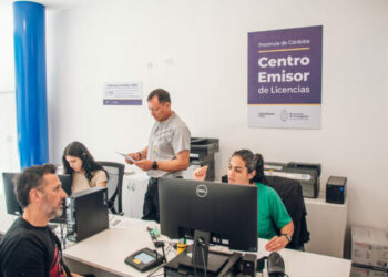 La iniciativa se repetirá durante abril con un cronograma rotativo para ampliar el acceso a servicios en la ciudad.