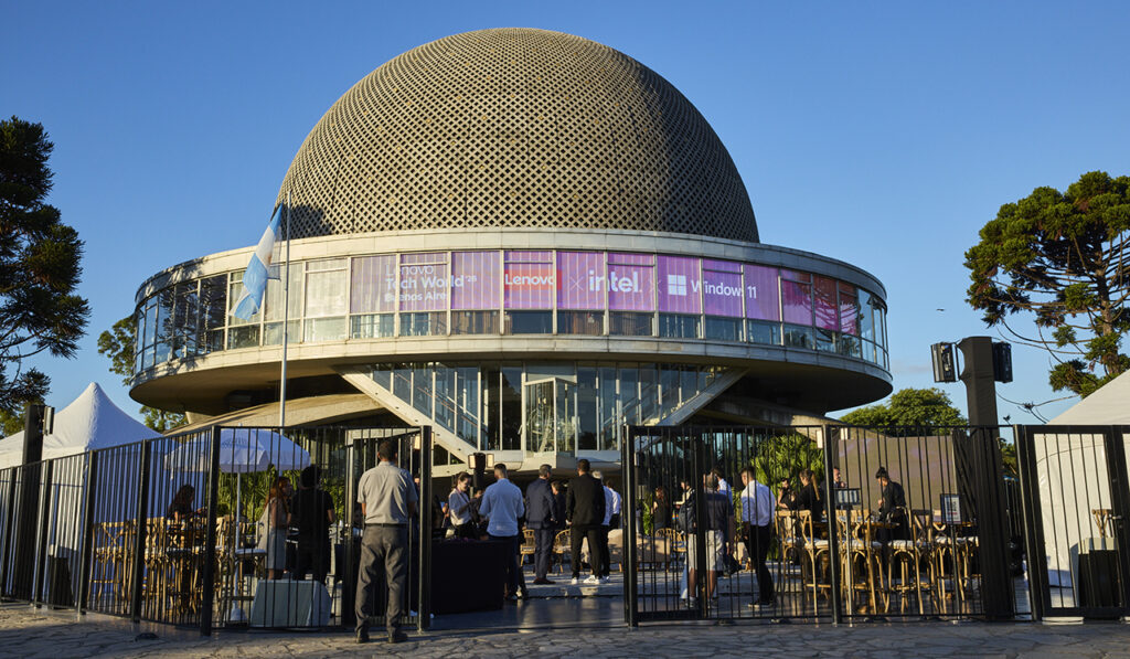 El Lenovo Tech World se realizó en el Planetario de Buenos Aires.