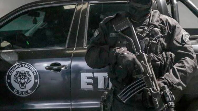 El policía había sido detenido en febrero tras un operativo en barrio Pueyrredón.