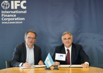 El financiamiento combina recursos del Banco Mundial y bancos internacionales para completar la obra iniciada con fondos provinciales.