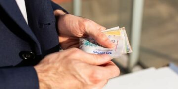 Los salarios crecieron 2,5% en enero pero siguen perdiendo frente a la inflación Los salarios crecieron 2,5% en enero pero siguen perdiendo frente a la inflación