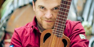 Pachi Herrera celebra una década con canto y charango Pachi Herrera celebra una década con canto y charango