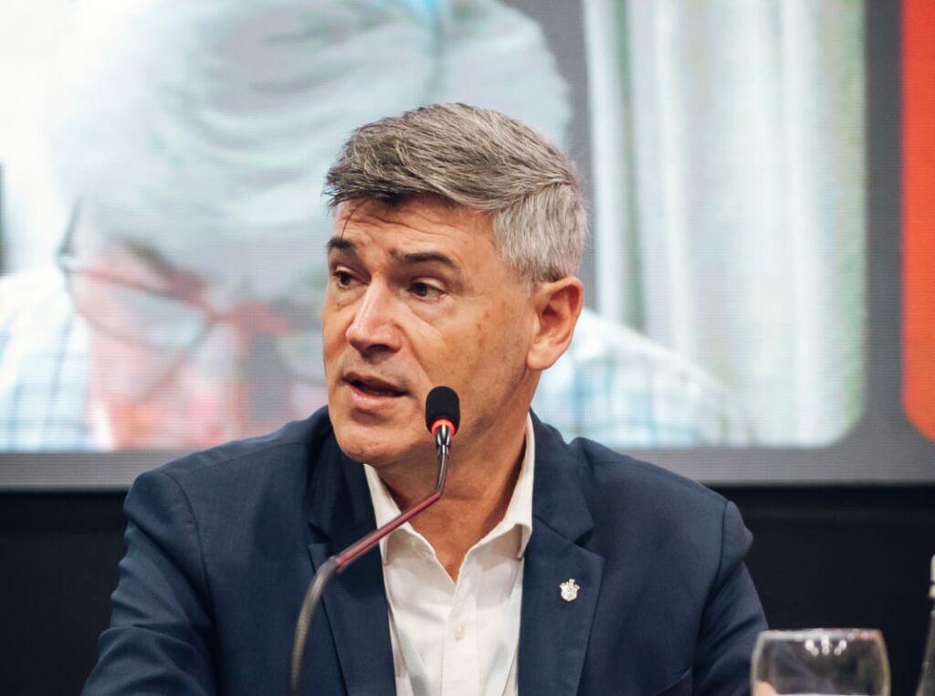 Passerini y otros intendentes reclamaron ante la Nación