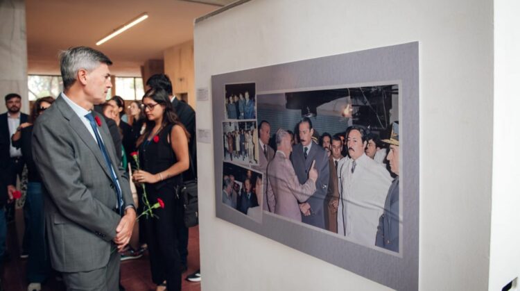 En el 50.º aniversario del Golpe de Estado, Passerini conmemoró a trabajadoras y trabajadores víctimas del centro clandestino de la cochera municipal